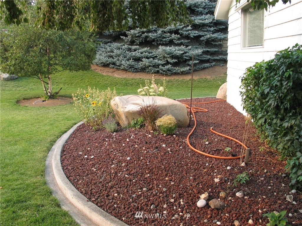350 Statter Road Ephrata, WA 98823 - Photo 4 of 17