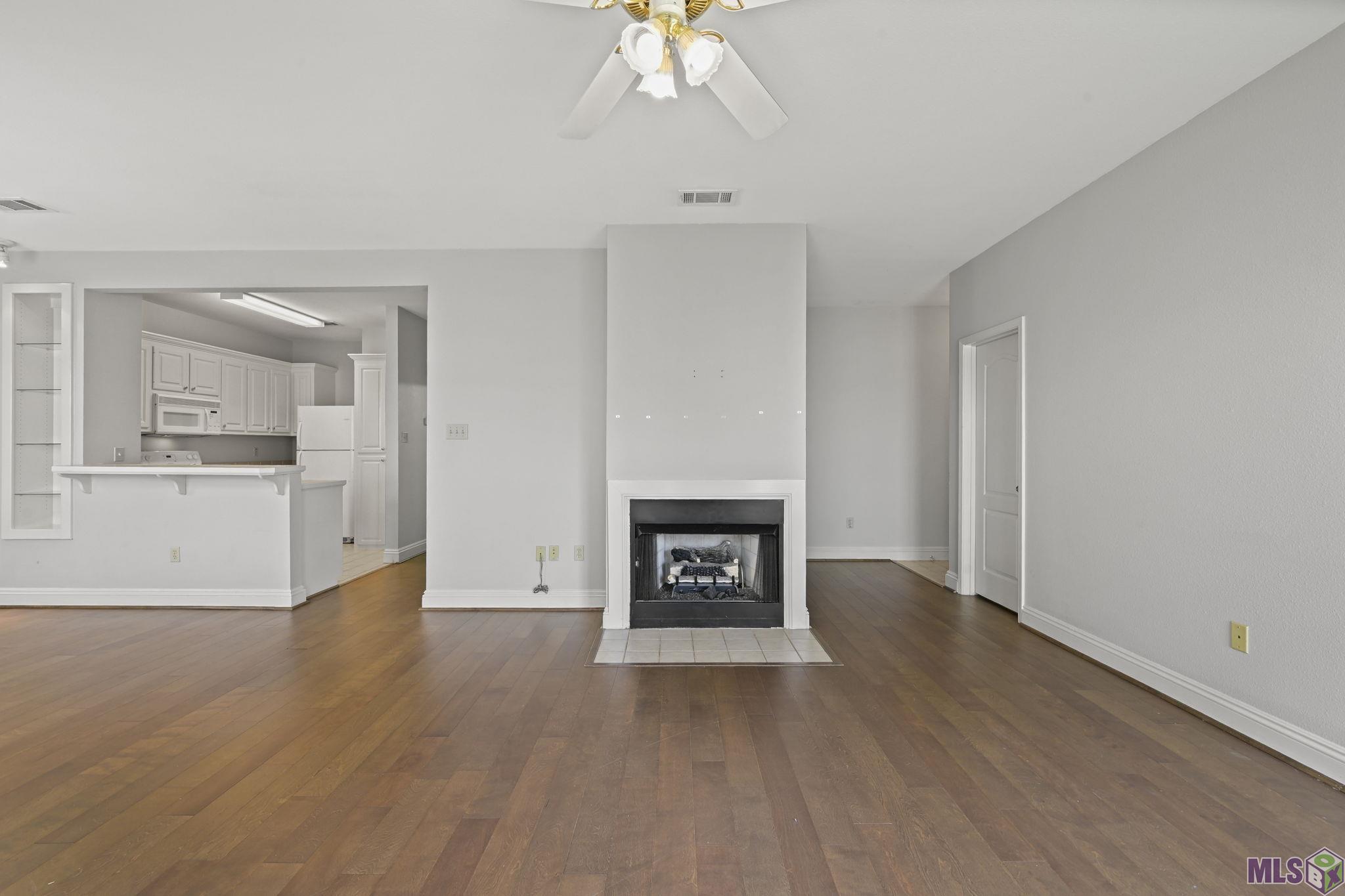 5141 Nicholson Drive, Unit B43 Baton Rouge, LA 70820 - Photo 4 of 15