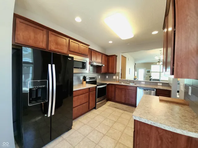 $292,900 | 5108 Silverbell Drive, Plainfield, IN 46168