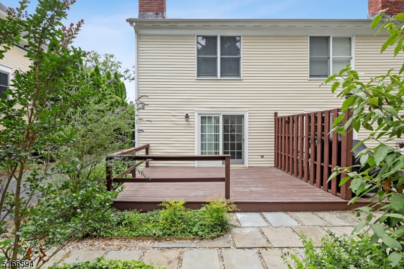 23 Ruthven Place Summit, NJ 07901 - Photo 15 of 16 Gallery Image 15