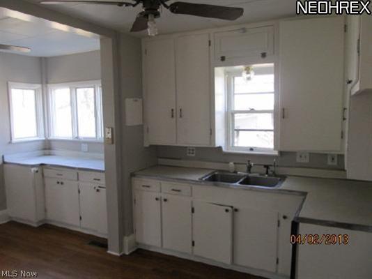 992 Quilliams Road Cleveland, OH 44121 - Photo 4 of 6