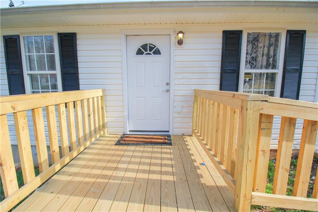 5674 Maiden Lane Lula, GA 30554 - Photo 3 of 25