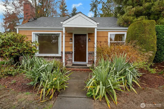 $645,000 | 1316 Southwest 116th Street, Seattle, WA 98146