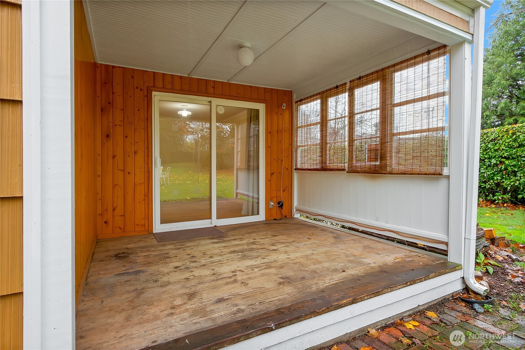 1316 Southwest 116th Street Seattle, WA 98146 - Photo 19 of 26