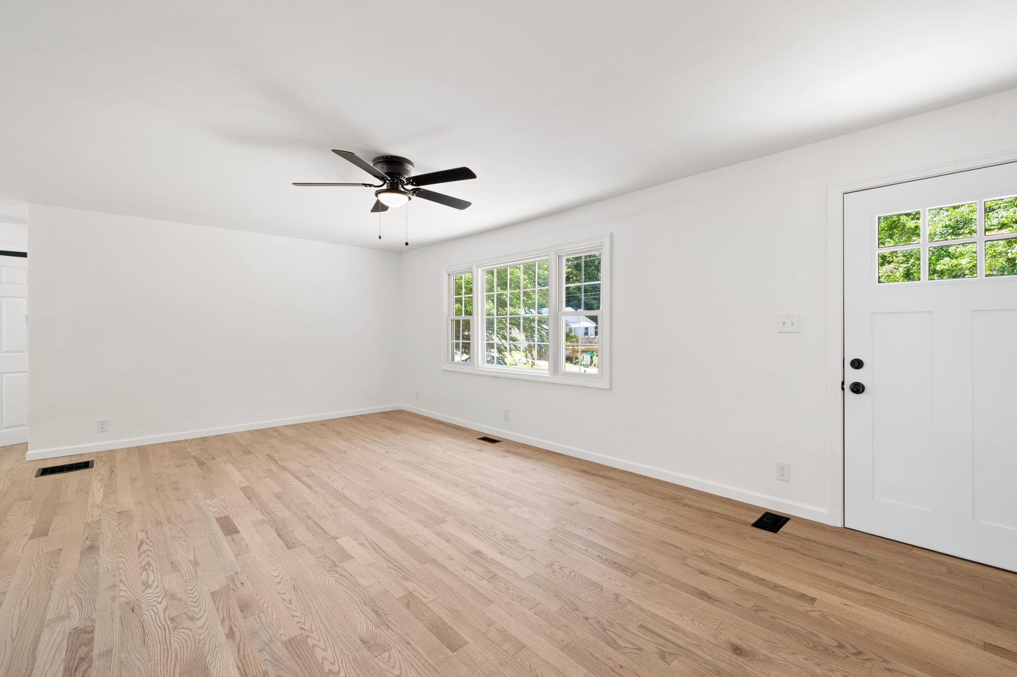 21 Chestnut Avenue Gilmanton, NH 03237 - Photo 4 of 40