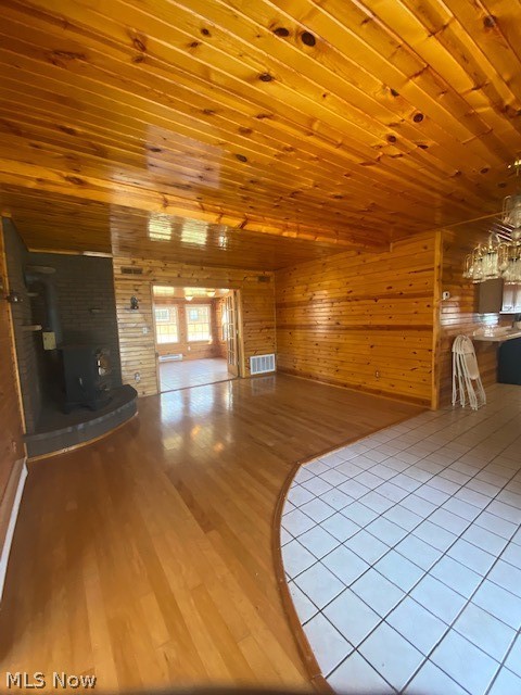 1782 Hewitt Gifford Road Southwest Warren, OH 44481 - Photo 11 of 31 Living room dining room combo