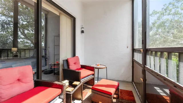 $199,900 | 8198 Terrace Garden Drive North, Unit 304, St. Petersburg, FL 33709