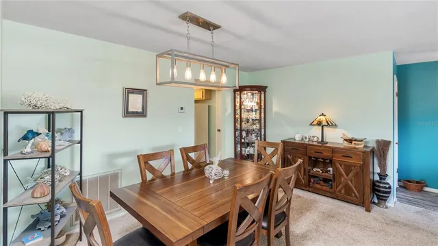 $199,900 | 8198 Terrace Garden Drive North, Unit 304, St. Petersburg, FL 33709