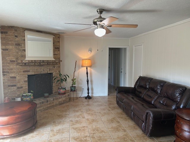 9615 Colleen Road Houston, TX 77080 - Photo 15 of 18 LIVING ROOM