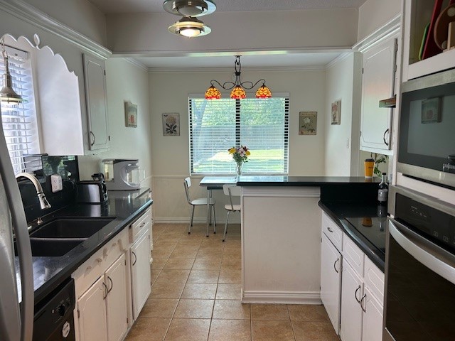 9615 Colleen Road Houston, TX 77080 - Photo 3 of 18 SPACIOUS KITCHEN