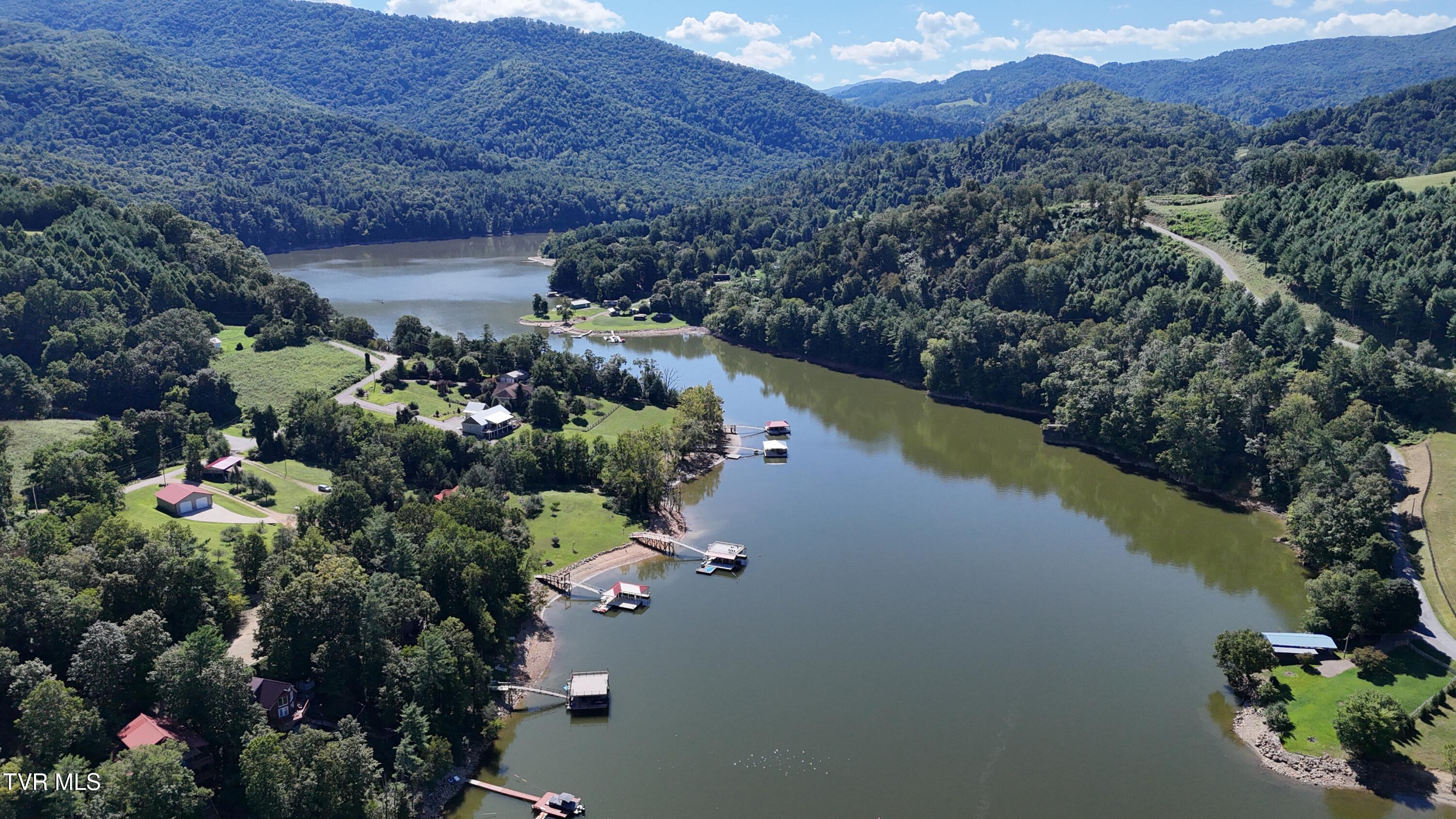 40 Cowan Town Road, Unit 40 Butler, TN 37640 - Photo 14 of 97 dji_fly_20250827_110712_0555_17563182546