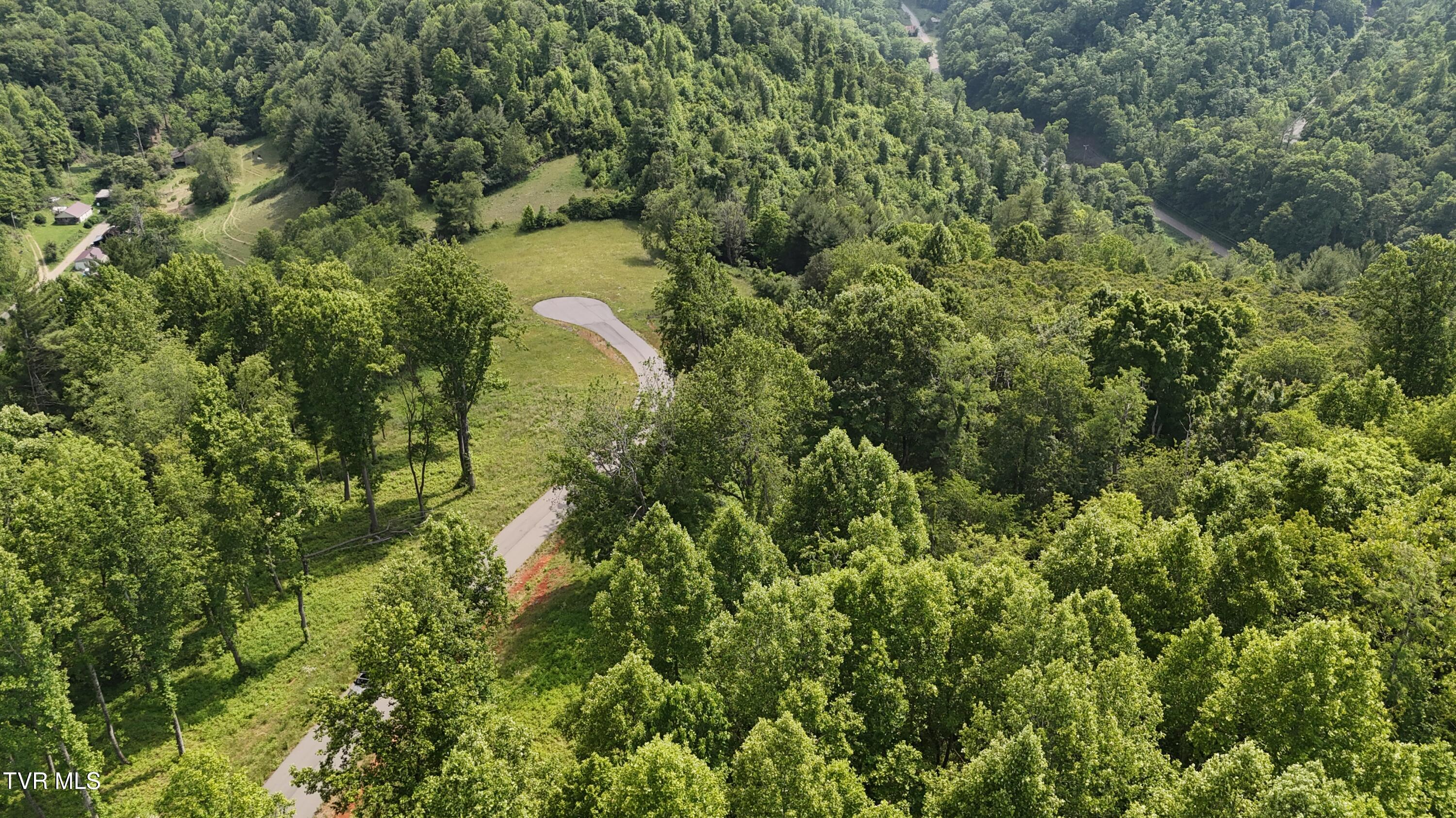 40 Cowan Town Road, Unit 40 Butler, TN 37640 - Photo 32 of 97 dji_fly_20250604_154544_0172_17490665855