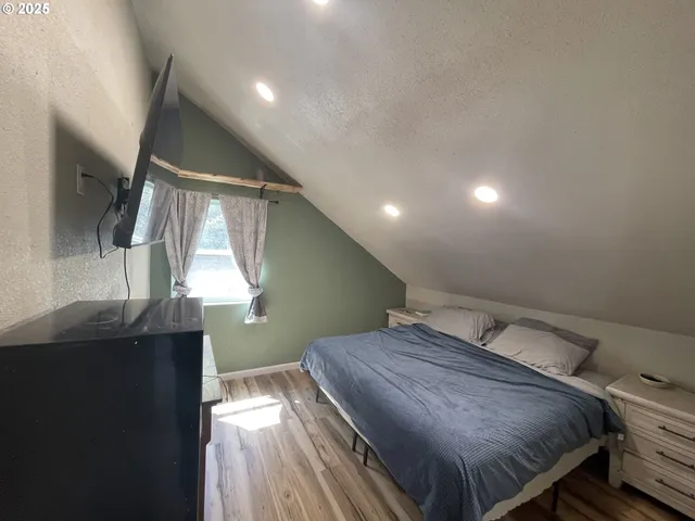 $334,900 | 53621 Weekly Creek Road, Myrtle Point, OR 97458