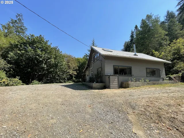 $334,900 | 53621 Weekly Creek Road, Myrtle Point, OR 97458