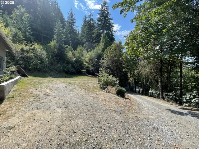 $334,900 | 53621 Weekly Creek Road, Myrtle Point, OR 97458