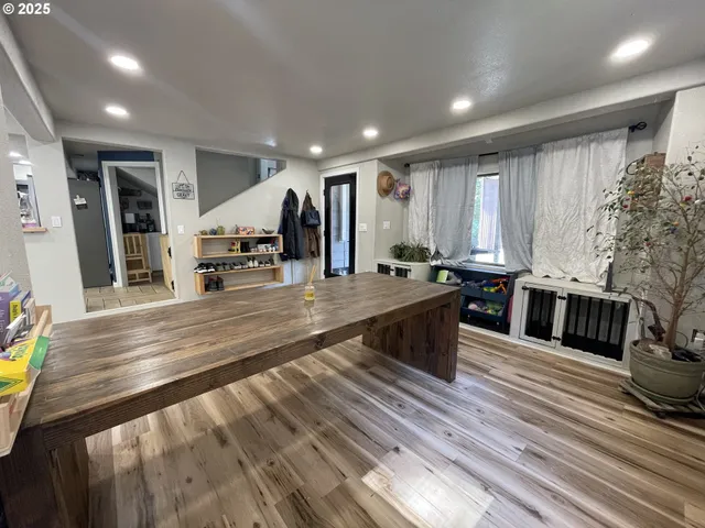 $334,900 | 53621 Weekly Creek Road, Myrtle Point, OR 97458