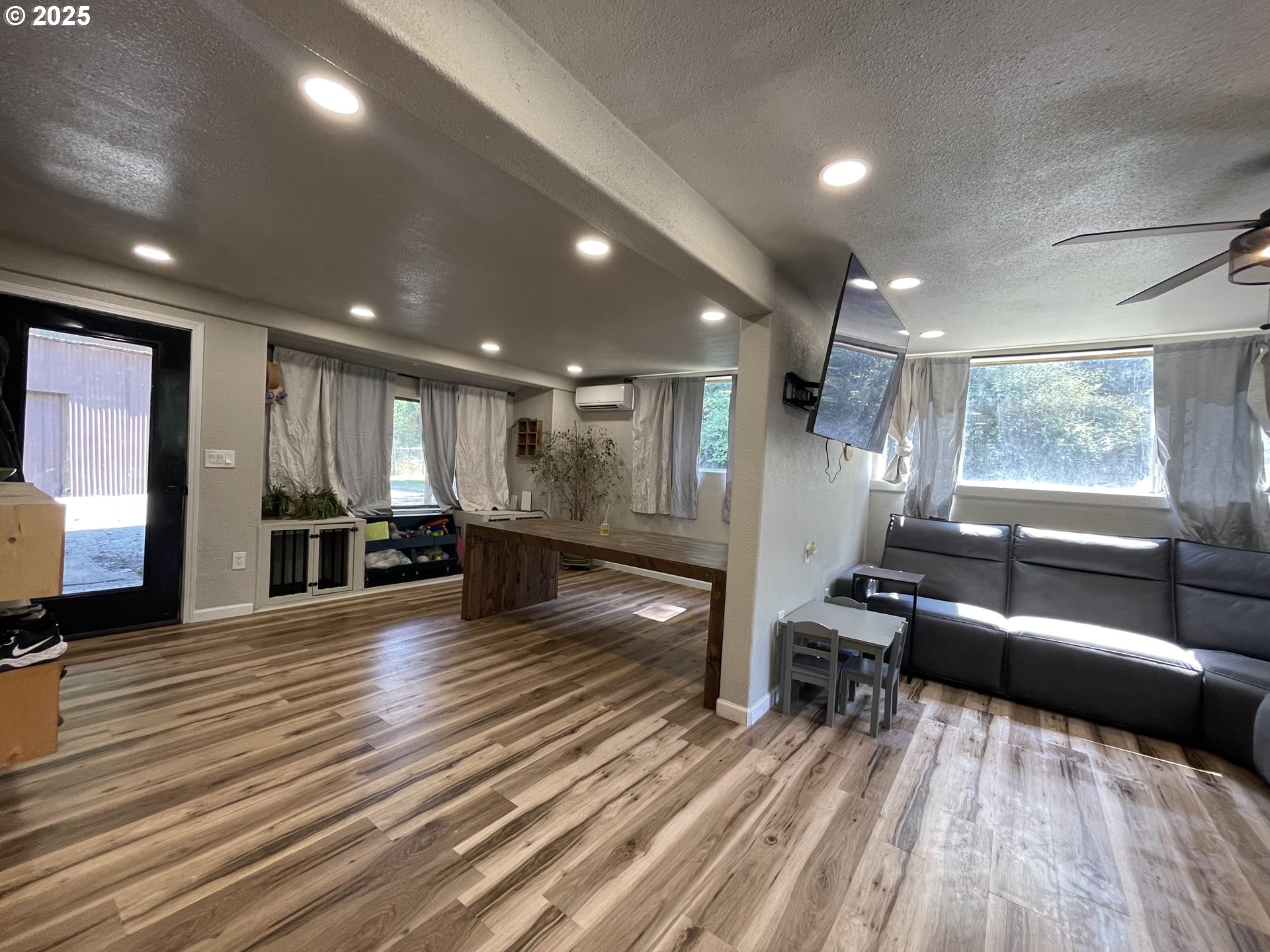 53621 Weekly Creek Road Myrtle Point, OR 97458 - Photo 5 of 34