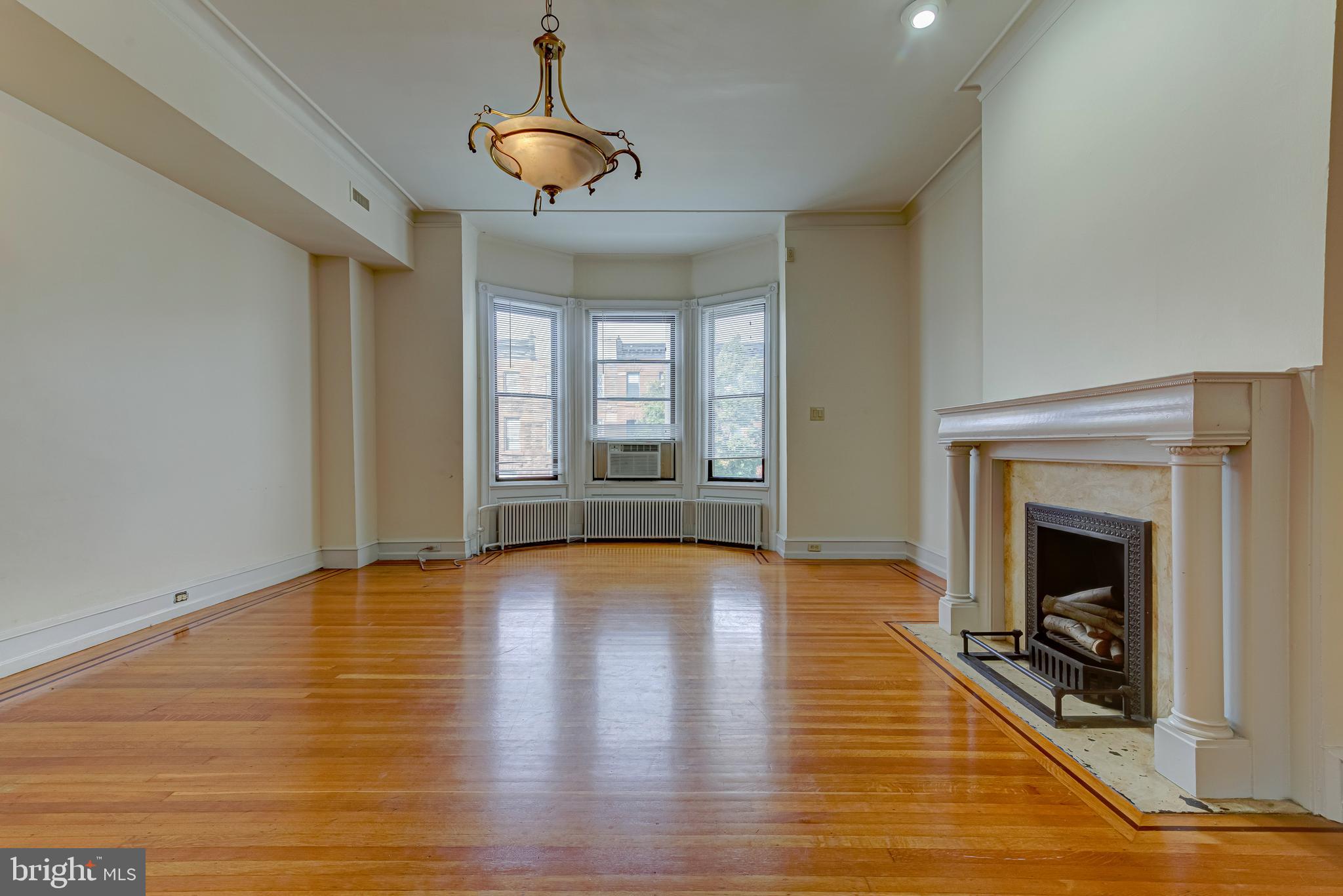 1825 South Broad Street, Unit 2 Philadelphia, PA 19148 - Photo 3 of 31