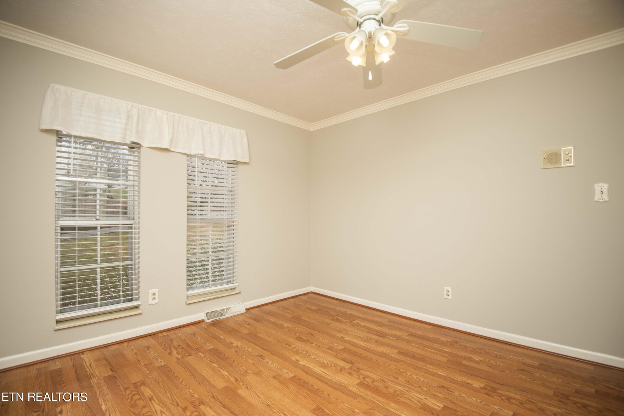412 Farmer's Hollow Road Clinton, TN 37716 - Photo 29 of 51