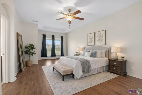 $300,000 | 13440 Larch Court, Denham Springs, LA 70726