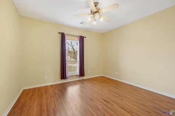 $300,000 | 13440 Larch Court, Denham Springs, LA 70726