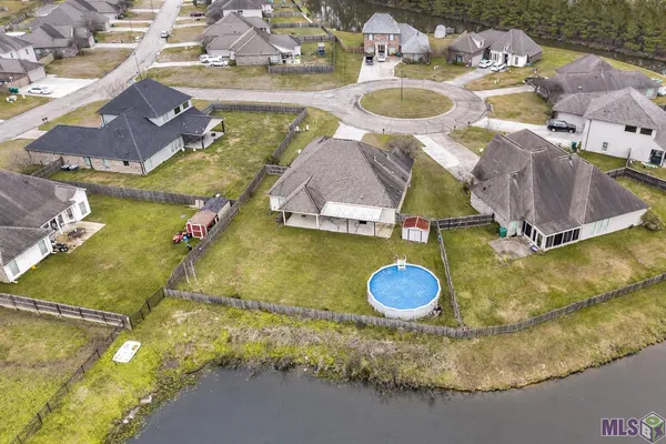 $300,000 | 13440 Larch Court, Denham Springs, LA 70726