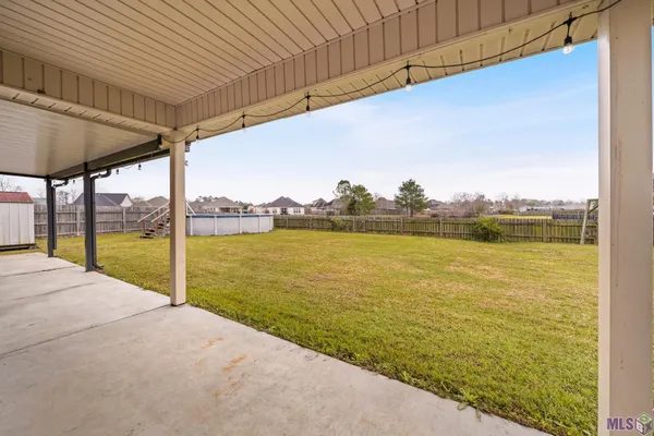 $300,000 | 13440 Larch Court, Denham Springs, LA 70726