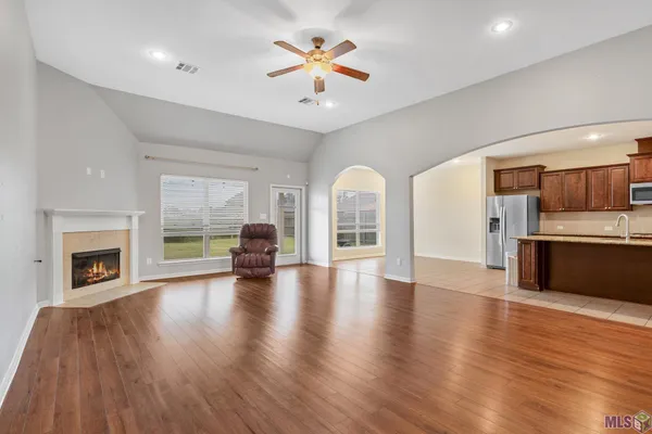 $300,000 | 13440 Larch Court, Denham Springs, LA 70726