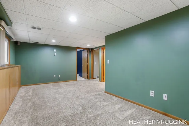 $360,000 | 2072 Oak Hollow Drive, Jenison, MI 49428