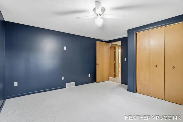 $360,000 | 2072 Oak Hollow Drive, Jenison, MI 49428