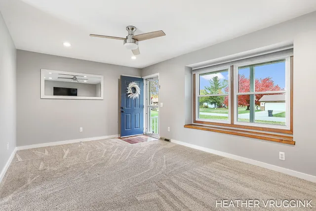 $360,000 | 2072 Oak Hollow Drive, Jenison, MI 49428