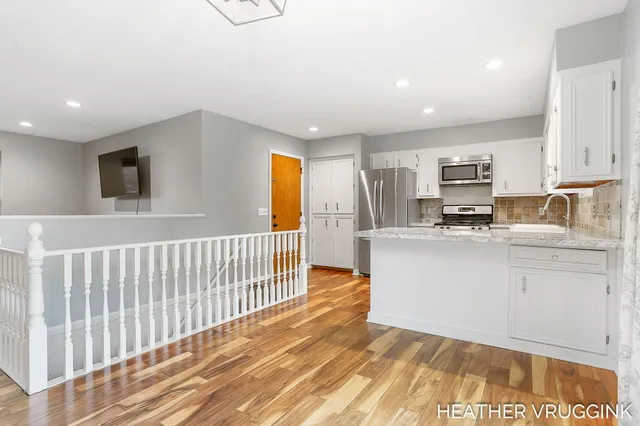 $360,000 | 2072 Oak Hollow Drive, Jenison, MI 49428