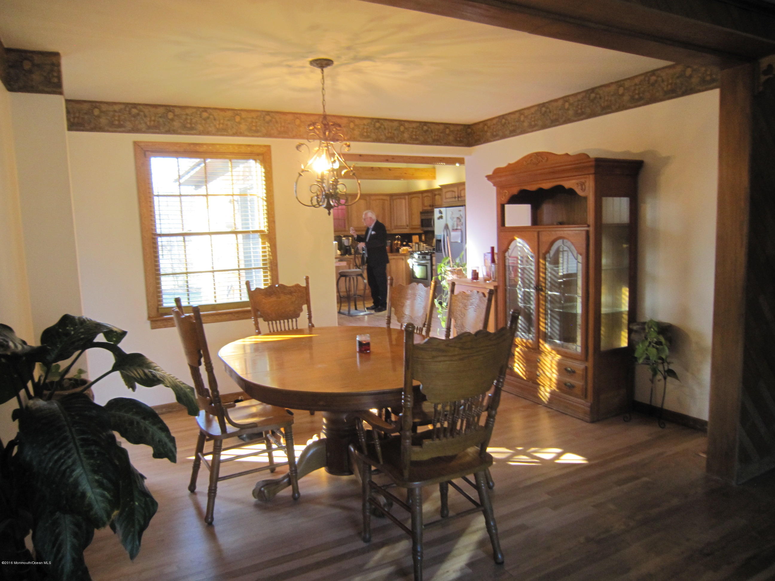 76 Darien Road Howell, NJ 07731 - Photo 4 of 11 IMG_5687