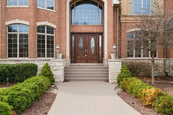 $1,857,000 | 10224 Cherrywood Lane, Munster, IN 46321