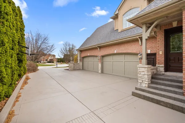 $1,857,000 | 10224 Cherrywood Lane, Munster, IN 46321