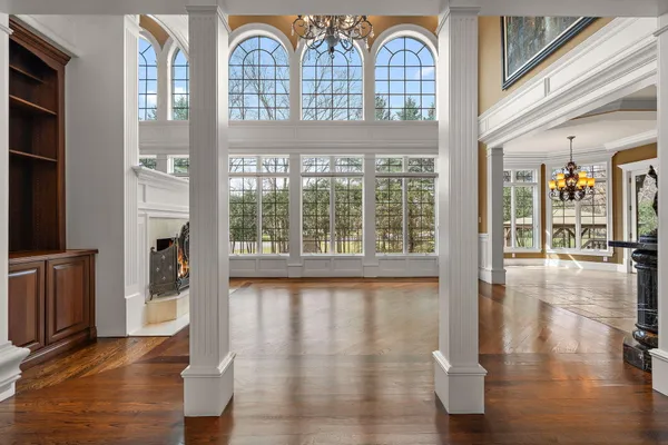 $1,857,000 | 10224 Cherrywood Lane, Munster, IN 46321
