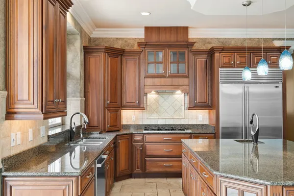 $1,857,000 | 10224 Cherrywood Lane, Munster, IN 46321