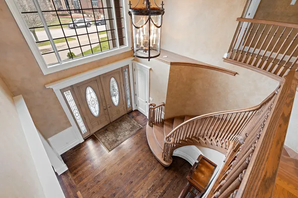 $1,857,000 | 10224 Cherrywood Lane, Munster, IN 46321