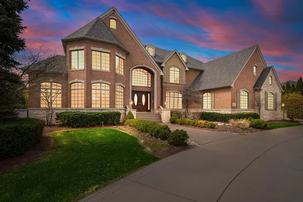 $1,857,000 | 10224 Cherrywood Lane, Munster, IN 46321