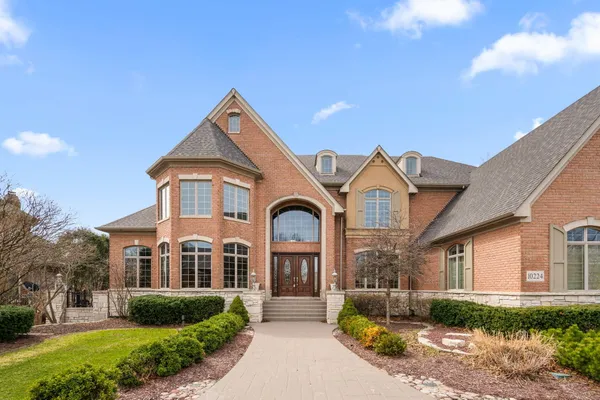 $1,857,000 | 10224 Cherrywood Lane, Munster, IN 46321
