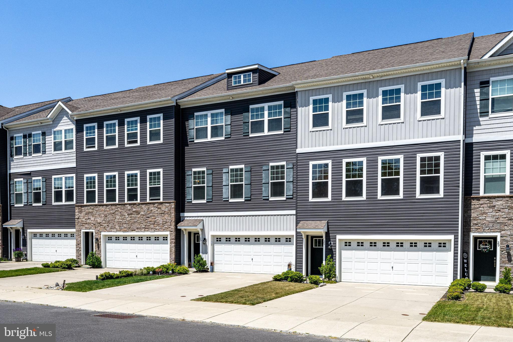 25 Sullivan Way, Marlton, NJ 08053 Compass