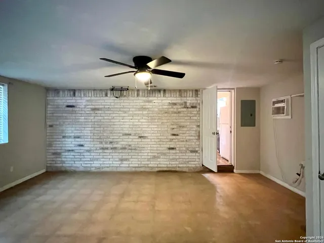 $2,549 | 289 Deer Slayer Drive, Seguin, TX 78155