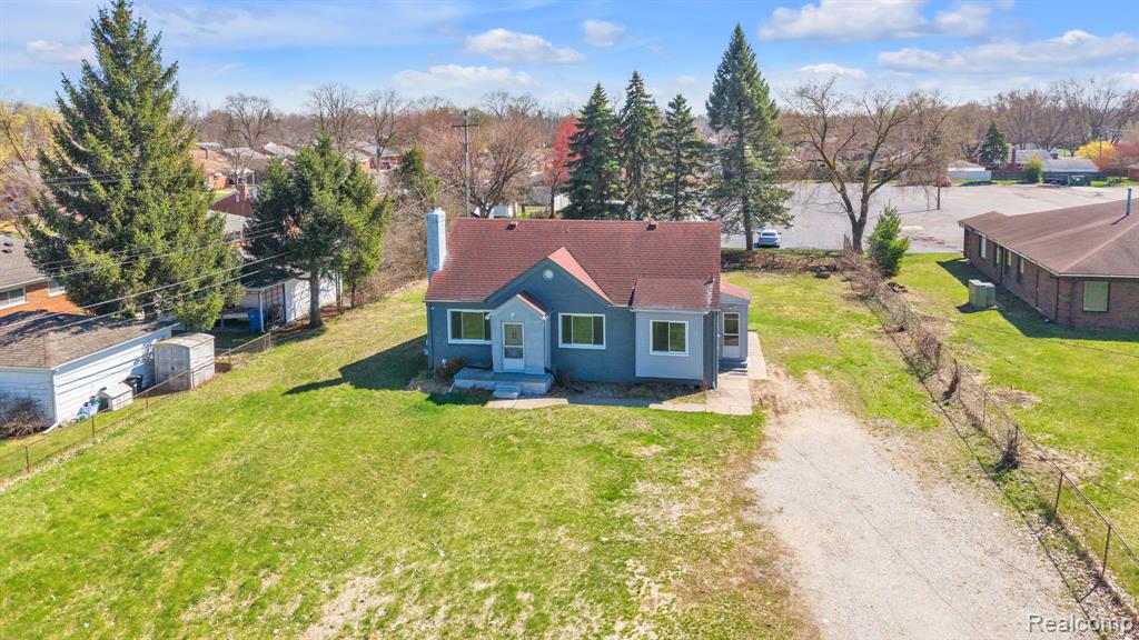 24901 Joy Road Dearborn Heights, MI 48127 - Photo 3 of 44