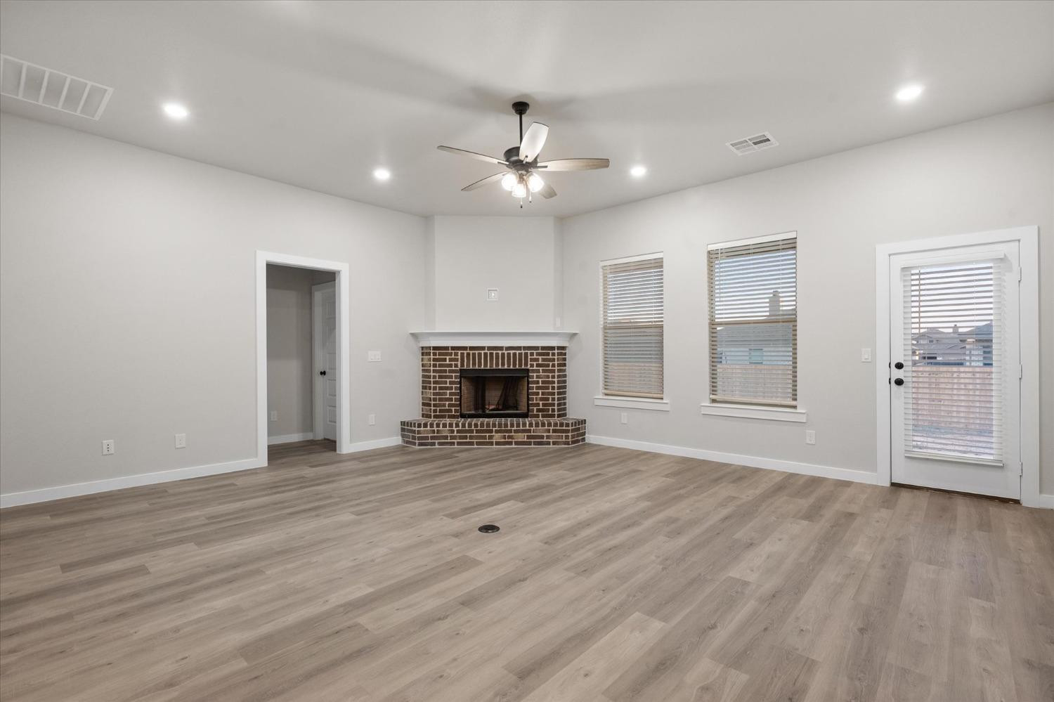 2011 141st Street Lubbock, TX 79423 - Photo 11 of 27 Photo 11