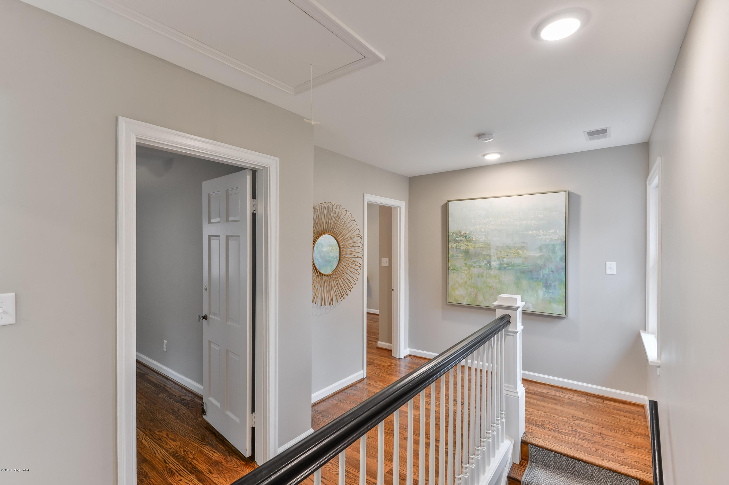 3316 Robin Road Louisville, KY 40213 - Photo 17 of 35 030 - 20201020 9859