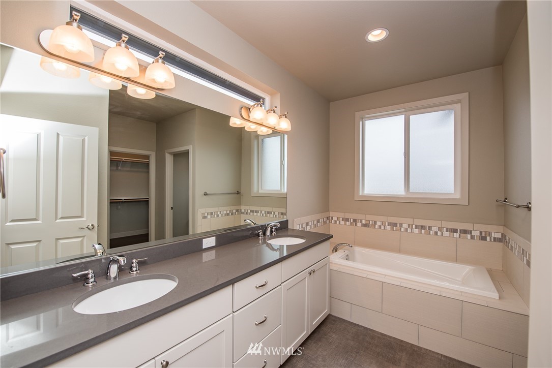 51 Lillian Ridge Drive Sequim, WA 98382 - Photo 3 of 21