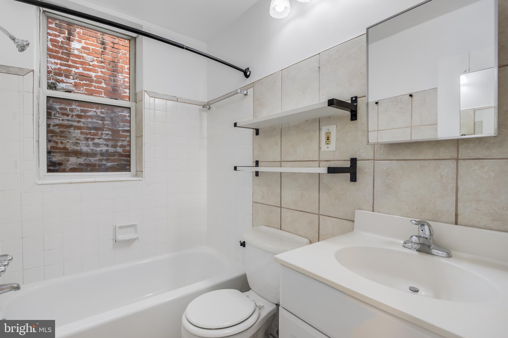 814 11th Street Northeast, Unit A Washington, DC 20002 - Photo 18 of 22 Bathroom