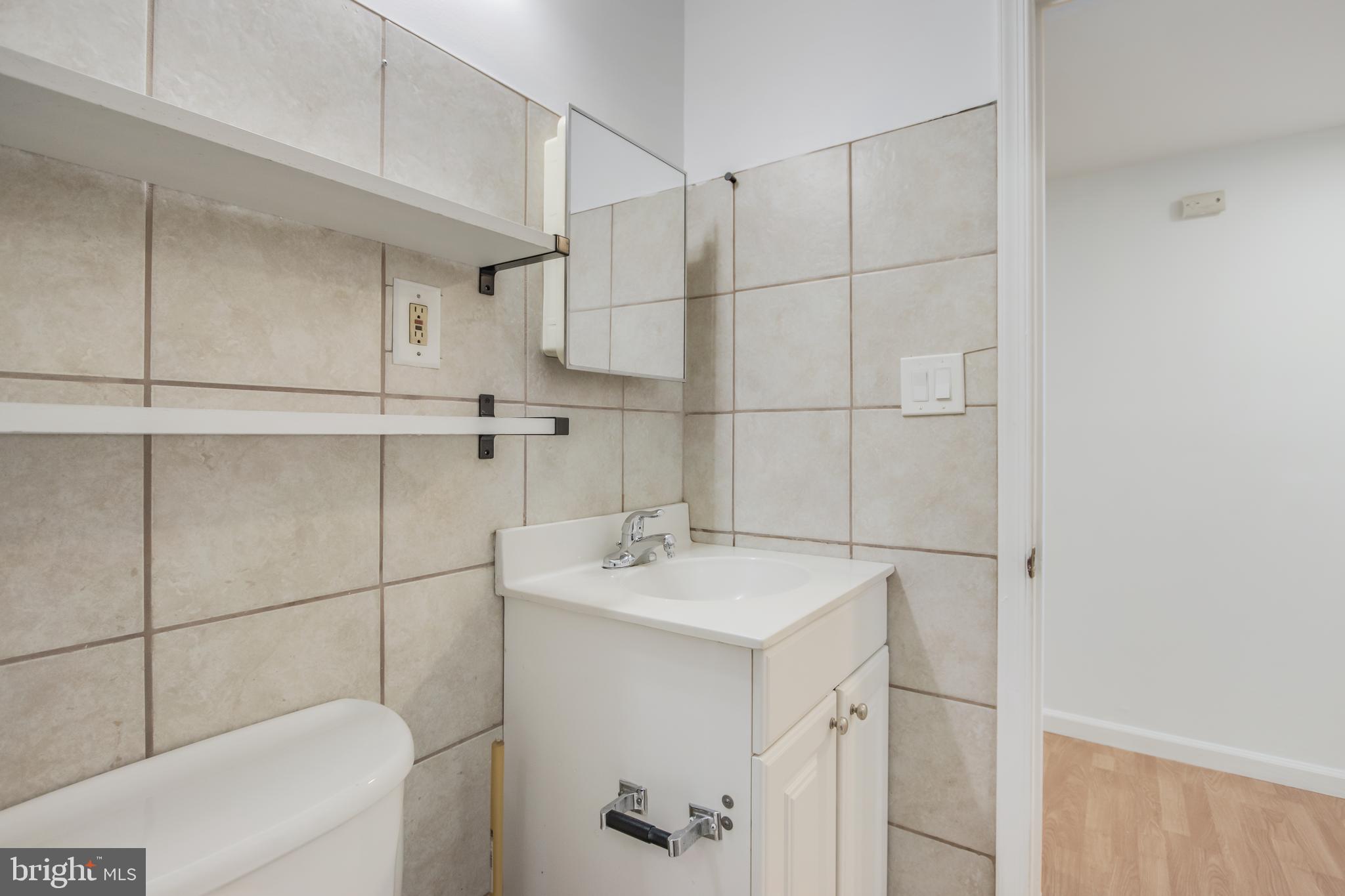 814 11th Street Northeast, Unit A Washington, DC 20002 - Photo 19 of 22 Bathroom