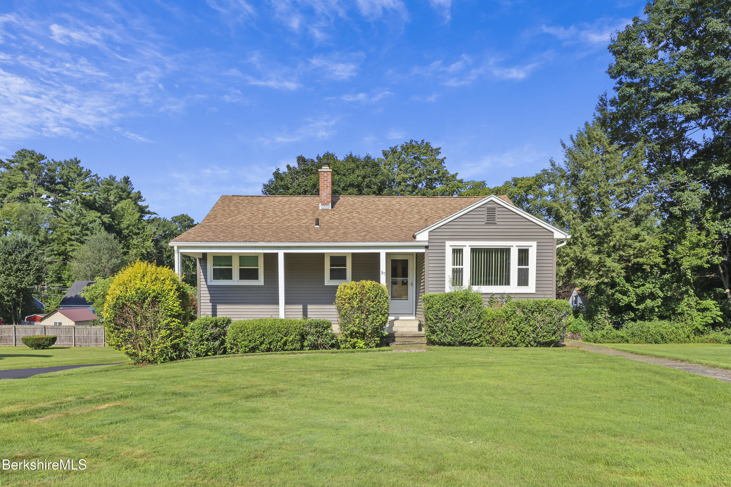 17 Howe Road Pittsfield, MA 01201 - Photo 1 of 32 10 Exterior Front