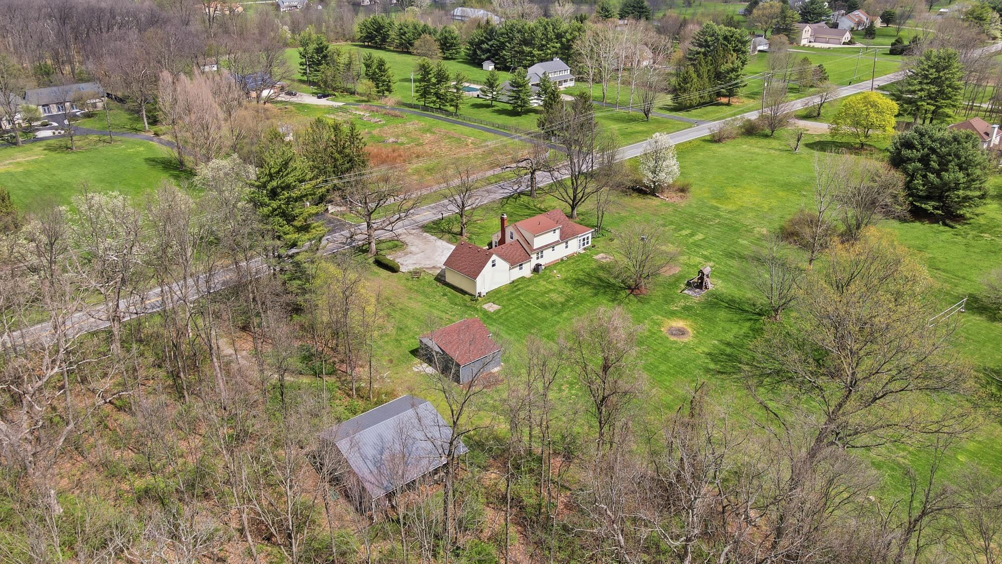 5011 Smothers Road Westerville, OH 43081 - Photo 8 of 81 overview
